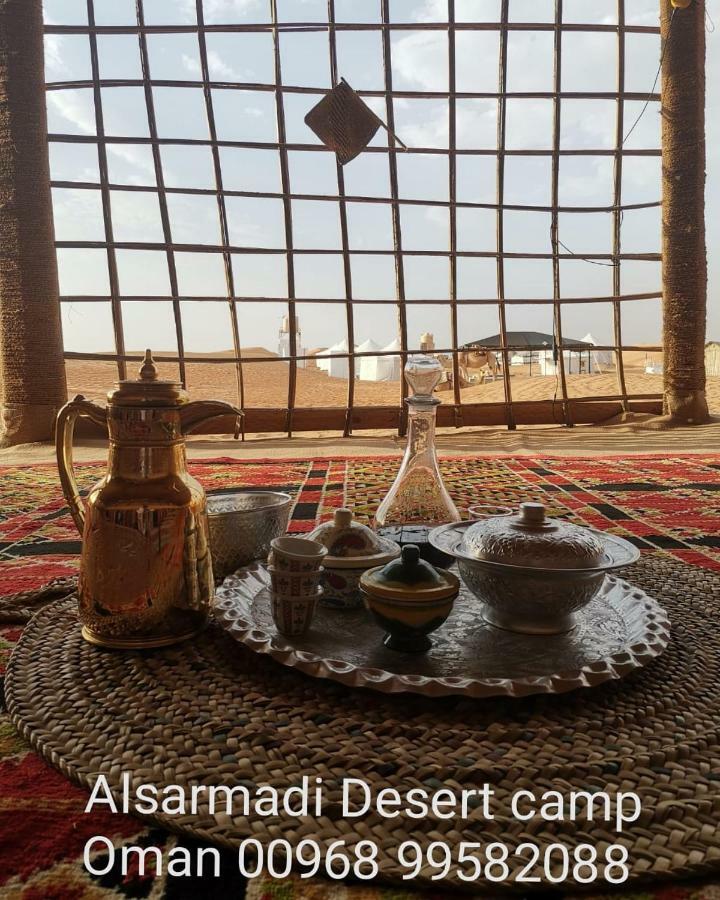 Alsarmadi Desert Camp Shāhiq Exteriör bild