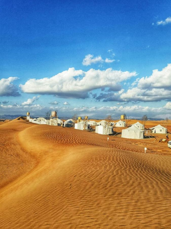 Alsarmadi Desert Camp Shāhiq Exteriör bild